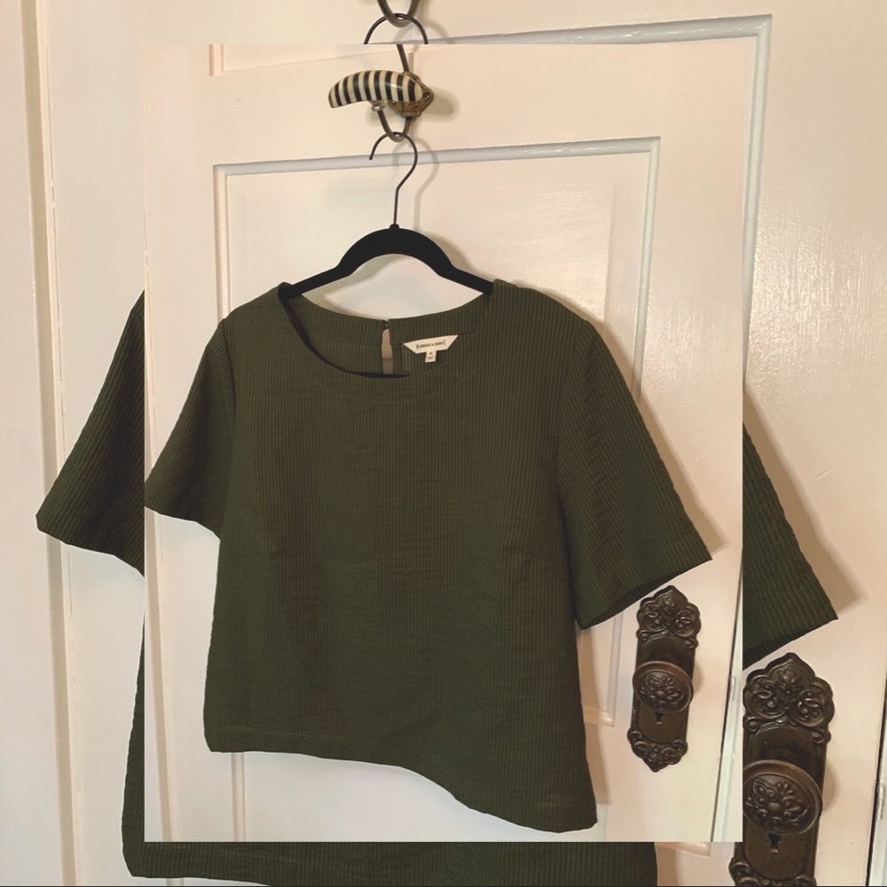Bridge & Burn Olive Green Seersucker Stripped Leona Top Size Medium